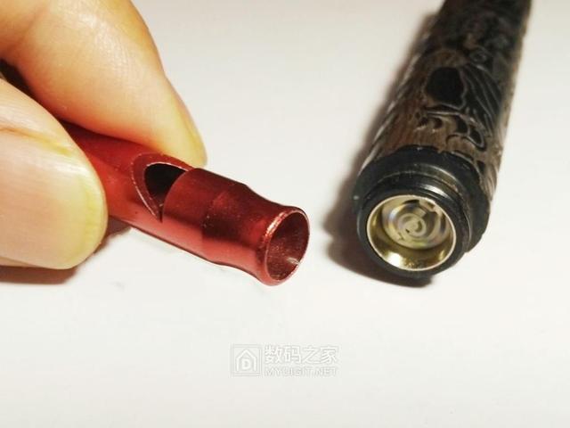 轻轻一吹即可点燃，现代火折子USB充电打火机拆