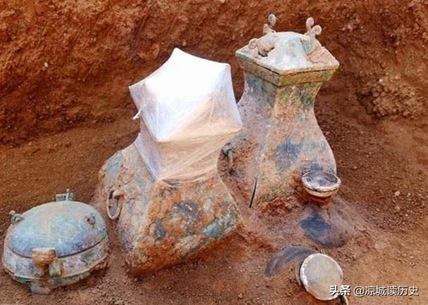 洛阳出土200座古墓，其中铜方壶内或存有2千年前美酒