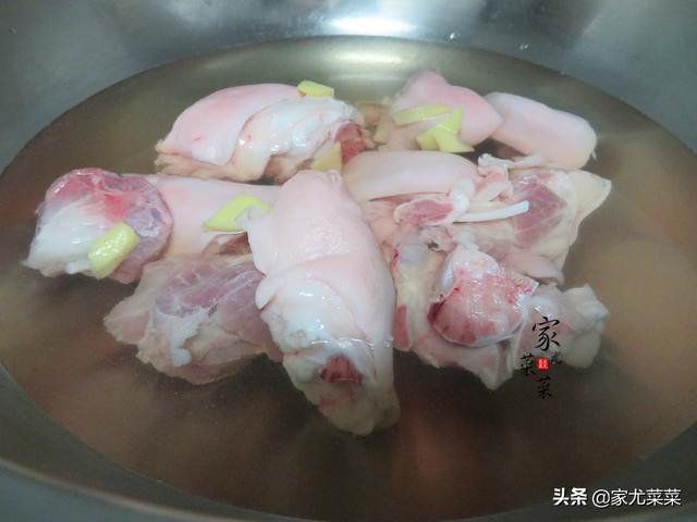 花生和猪蹄是天生一对，坚持每周吃2次，皱纹跟着色斑减少了