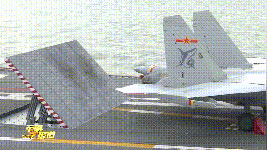 辽宁舰为何只搭载36架舰载机，滑跃起飞速度低？