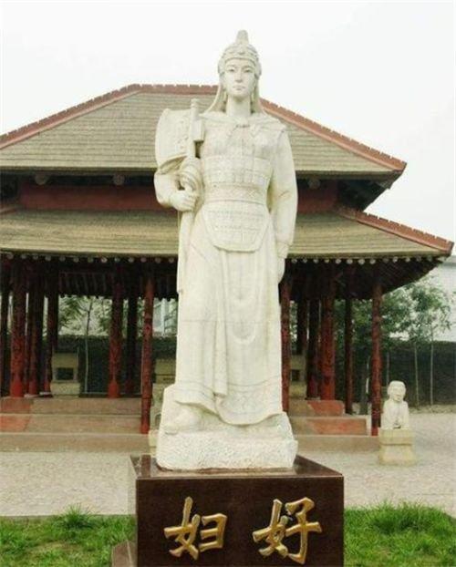 她是中国首位女将军，一生打败20个国家，墓中陪葬物让人不寒而栗