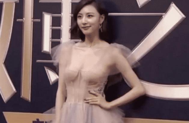 有一种“透视装”叫陈雅婷，难怪王思聪爱不释手，网友：身材真棒