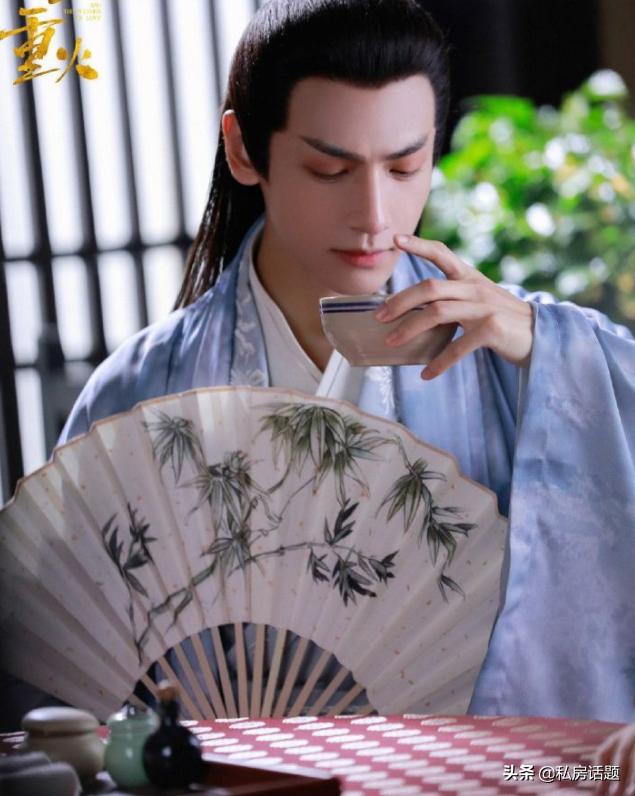 罗云熙的《月上重火》：这样的上官透是否有撩