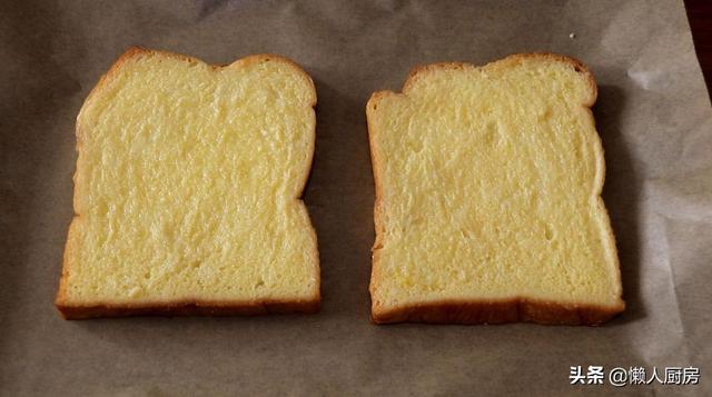 家里香蕉太多，吃不完怎么办？配上面包片做成早餐，家人都说好吃