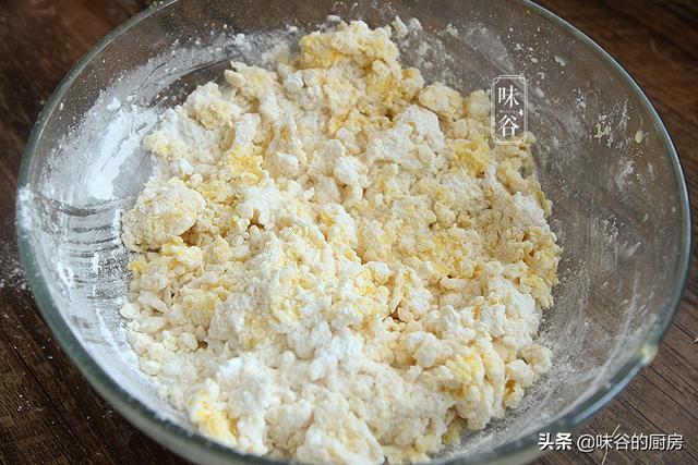 立秋了，这面食我家每年做上百个，比面包好吃，暄软喷香又营养