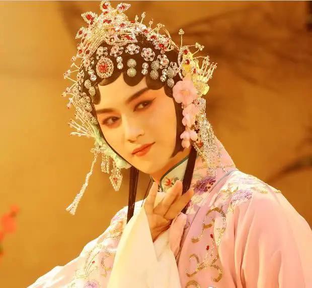 如果翻拍《霸王别姬》，谁能演好程蝶衣？尹正只是四位人选之一