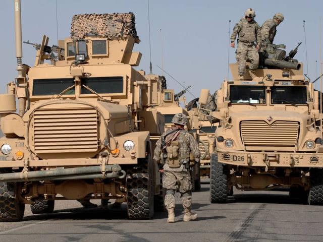 被打怕了？阿联酋将向美国采购4569辆防雷车，连
