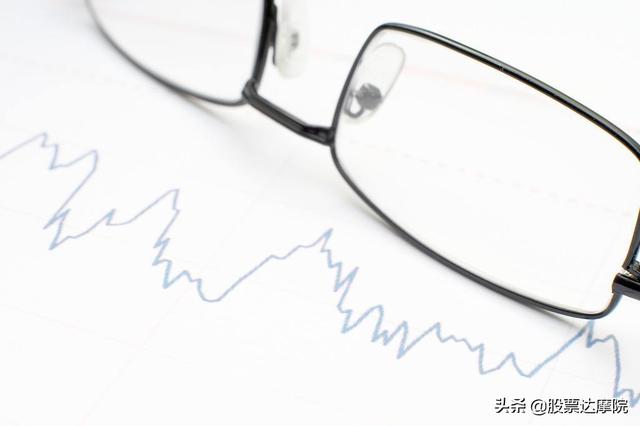 游资大佬：为什么最好的进场时间是尾盘？散户