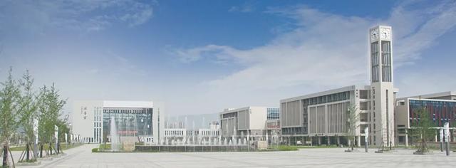 五百强合作单位多，还是全川唯一一所电子信息类公办高等职业院校