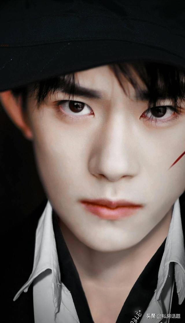 易烊千玺，一个被娱乐圈宠爱的人，你喜欢吗？