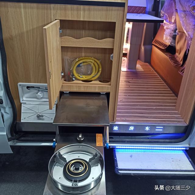 讀萬卷書不如行萬里路！程力銳途房車推出大通V80暑期特別版房車