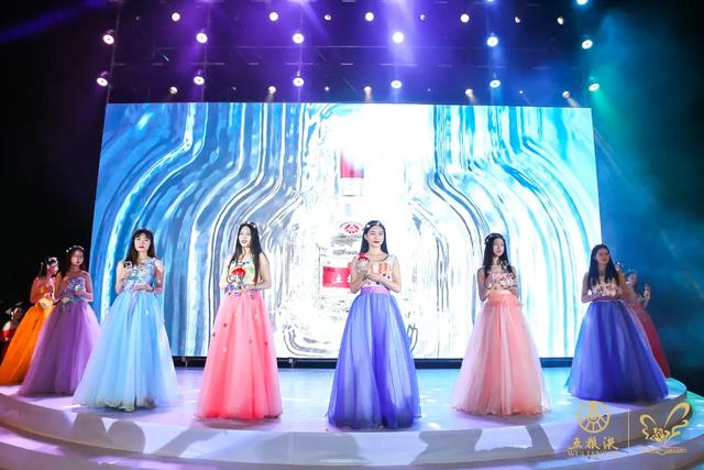 一场唯美、精彩的婚礼秀在绿水青山的湖州安吉上演