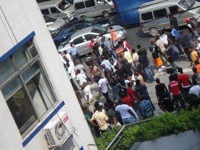 对于黑人，不怕你是狼，不怕你是羊，就怕你是一只披着羊皮的狼