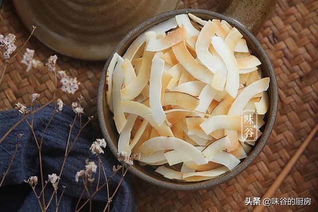 这水果全身是宝，夏天吃正当季，烤一烤瞬间变小零食，太香脆了
