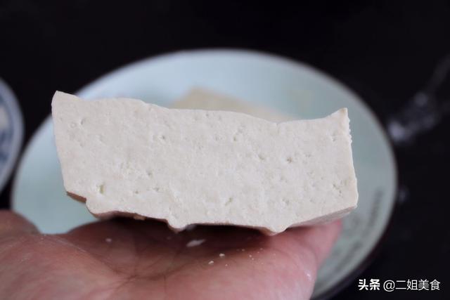 买豆腐时，这3种豆腐不要买，一块钱都别要，难吃还没营养