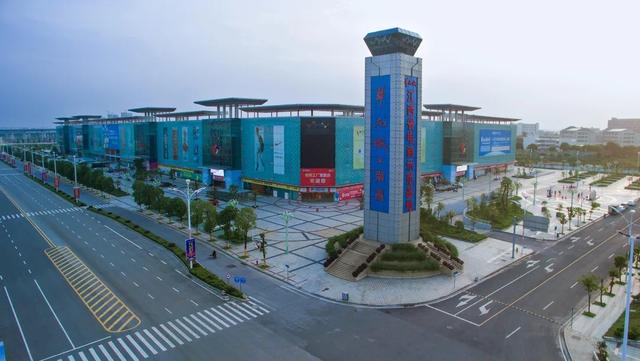 大消费促进南昌高铁商务中心城大繁荣