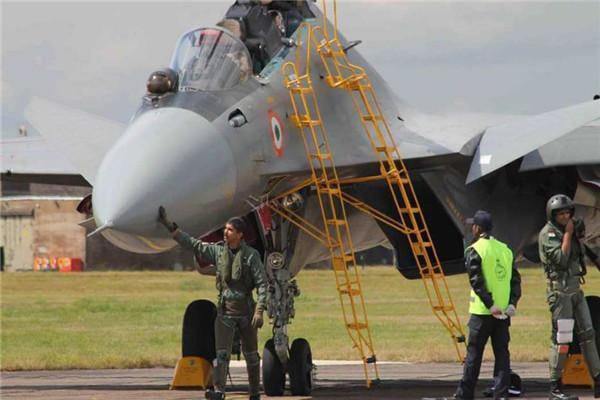 这次必须引起我们的重视！此国正在悄悄崛起，