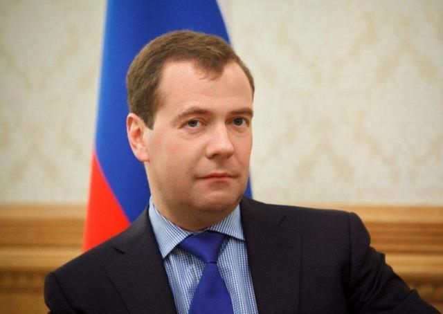 美欧关系已经\"装痴做疯\"？德国前总理：