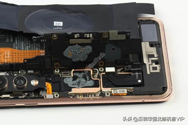拆解：拆开小米10，整体内部布局与iphone略有相同 ！