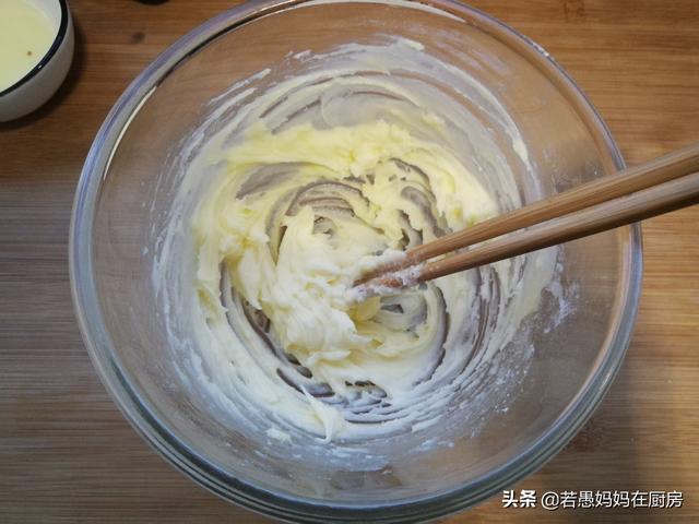 咖啡曲奇小饼，适合夏日的提神甜品，做法很简单