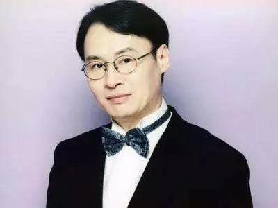 在综艺上如鱼得水的黄磊，被网友吐槽情商低，