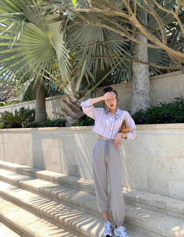 出门不知穿什么？十组显气质的穿搭模板，简约干净又百搭