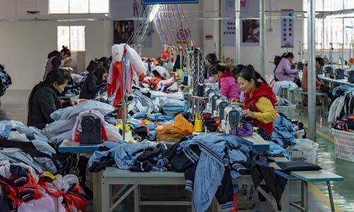 地位不输优衣库，凭借“抄袭”大火，利润首亏