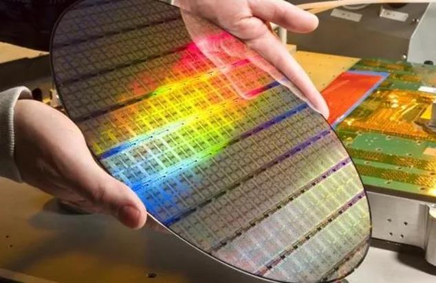 再次突破！中国掌握蚀刻机技术，让这一技术领