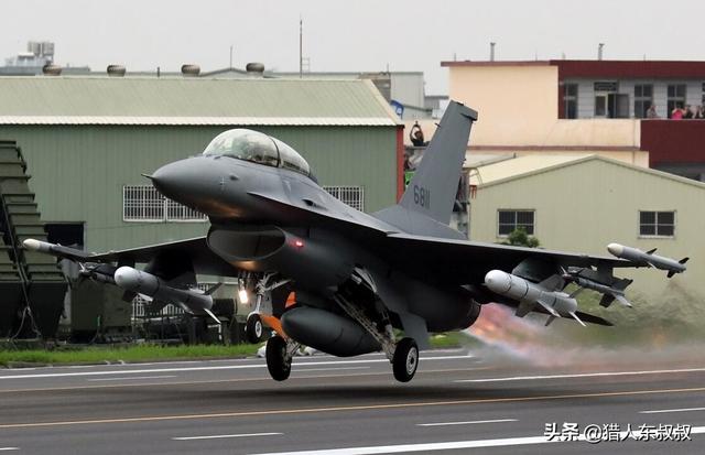 美媒列出歼10C战机一长串优点：对比F-16V有压倒性优势