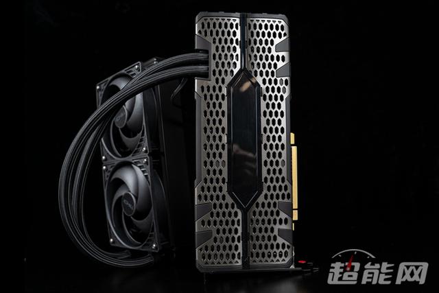 第一款一体式水冷RTX显卡，映众RTX 2080 Ti冰龙黑金版显卡评测