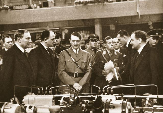 希特勒百忙之中仍对西藏恋恋不忘，两次派间谍