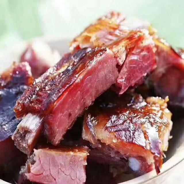 全国人民都爱腌腊肉，3个地方最出名，有没有你的家乡？