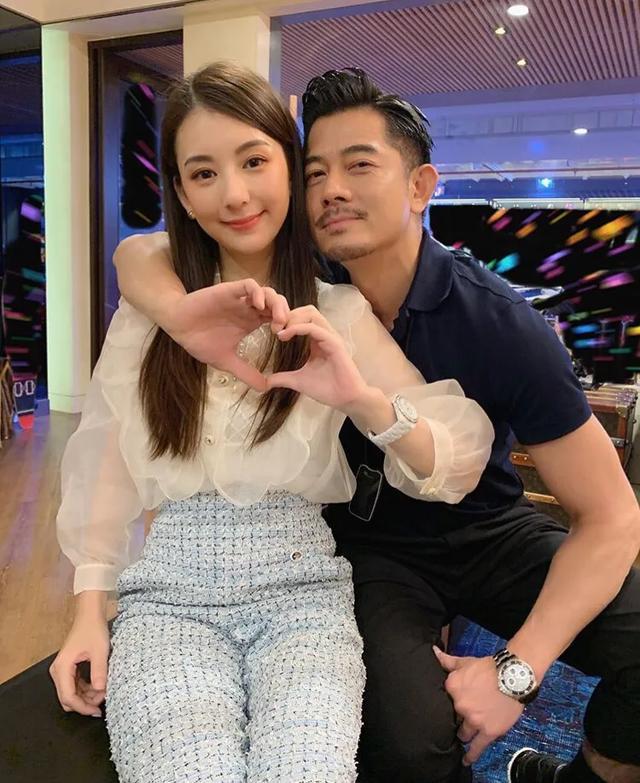 郭富城为方媛庆生，首公开大女儿正脸，一家四口同框幸福满满