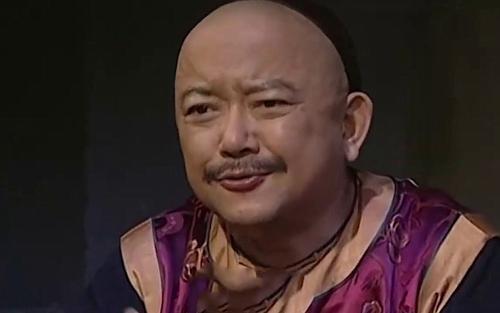 和珅到底有多少家产？如果放到现在，首富见了他都要礼让三分