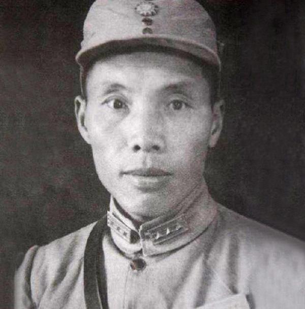 他是功勋卓著的抗日名将，却因太低调，功劳被