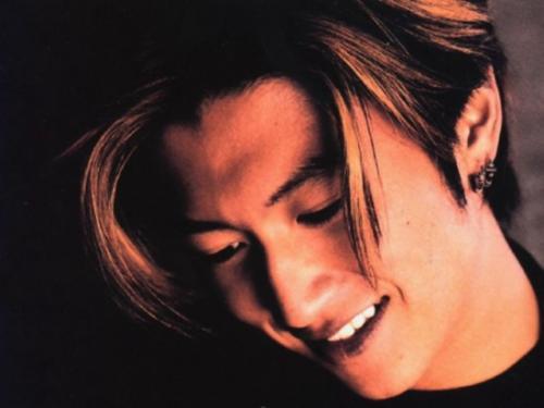 14年兜兜转转锋菲恋再续篇章，张柏芝深夜点赞，不知手滑还是真心