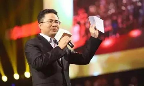 十个赌徒九个输！他因赌变得一无所有 输掉十几