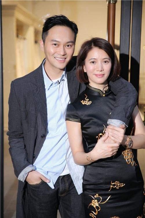 看到袁咏仪年轻时候的照片才知道原来纯天然的美人长这样