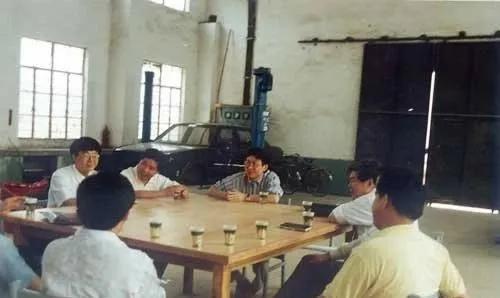 “我买了辆蔚来，却不敢发朋友圈……”