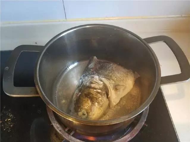 牛奶白的魚頭豆腐湯你學會了嗎