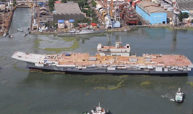 印度对维克兰特号内测，民众异常兴奋，网友：