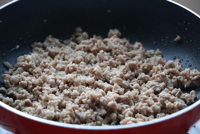 1碗玉米面1把豆角，簡單一做，既當菜又當飯，全家人都愛吃