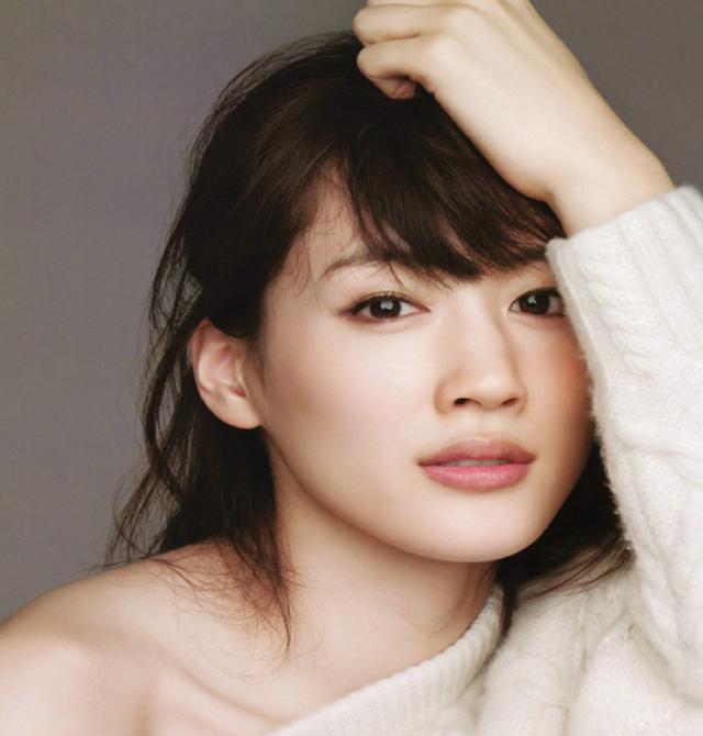 「回应」绫濑遥方回应与鲁敏宇恋情 只是朋友没有其他关系