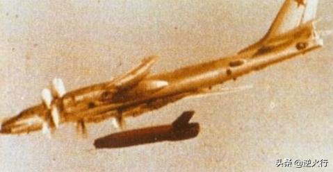 袖珍的法国超音速幻影Ⅳ轰炸机，战斗机改来的