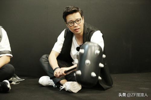 沒錢沒資源？賴在《極限挑戰(zhàn)》就不走？王迅真沒大家想的那么糟