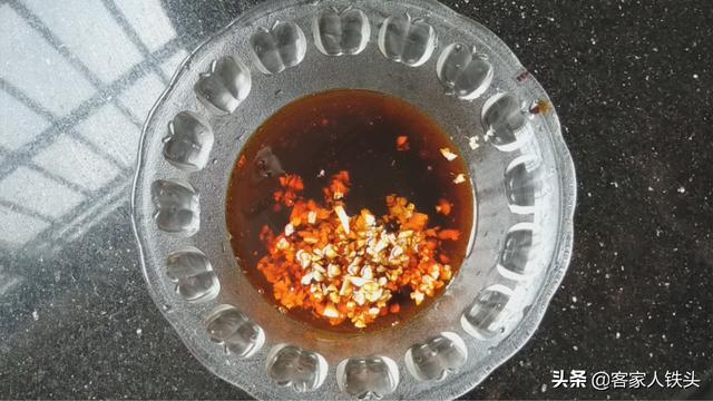 大暑天吃了1碗想着第2碗的早餐，营养开胃又好吃，做法还特别简单