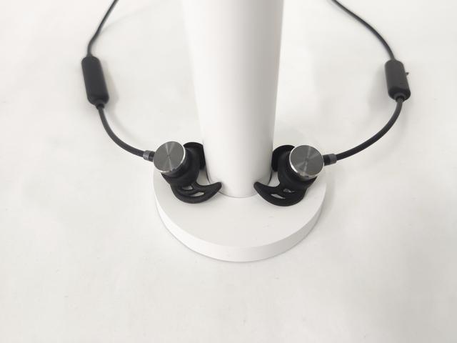 戴Airpods运动怕跑着跑着就消失了？南卡挂脖式耳机再也不怕丢