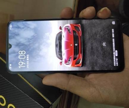 vivo新机官宣，旗下256GB+骁龙855，跌至2298元