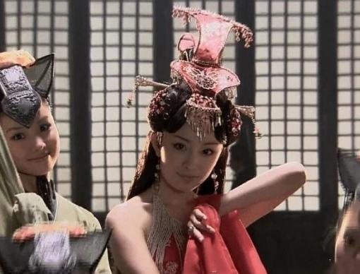 杨幂21岁时有多撩？扮演“舞姬”美若天仙，为角色“牺牲”还挺大