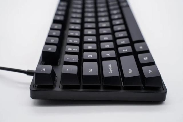 “年轻人的第一把机械键盘”，小米机械键盘到